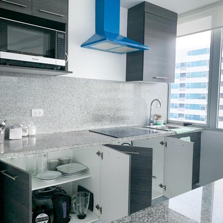 Departamento de 2 habitaciones frente a Mall del Sol - 5 min del aeropuerto - Two-Bedroom Apartment - 13