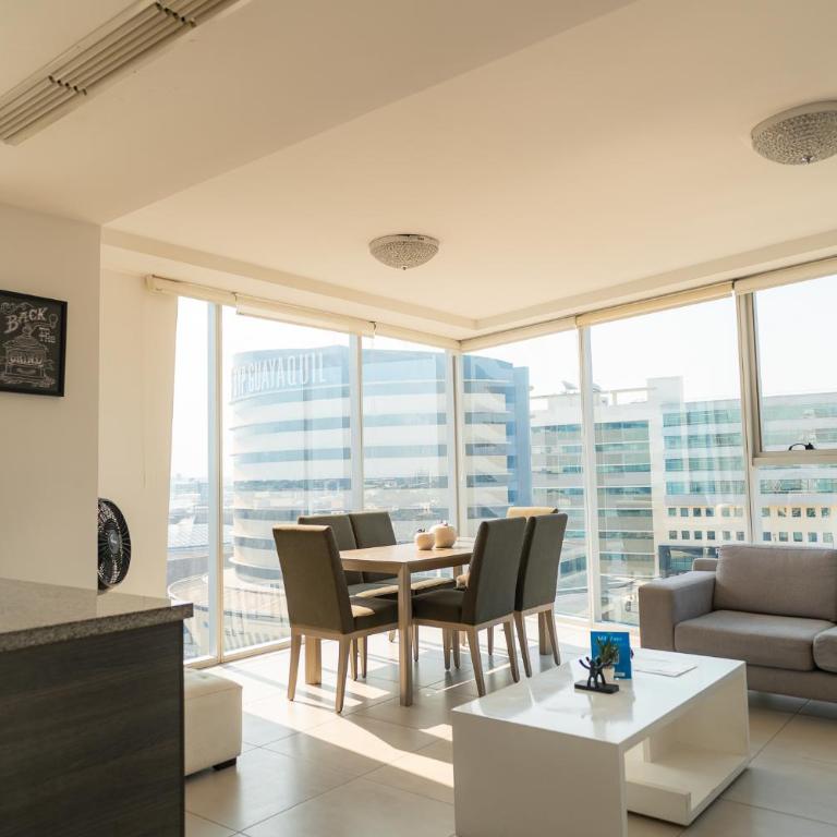Departamento de 2 habitaciones frente a Mall del Sol - 5 min del aeropuerto - Two-Bedroom Apartment - 9