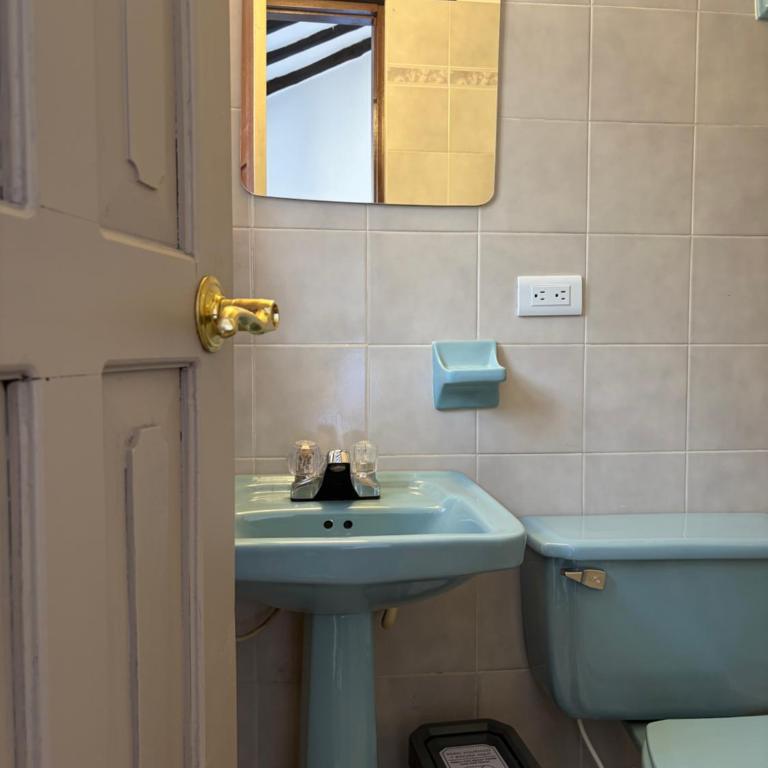 Hostel Once Once - Habitación Doble con baño privado - 3
