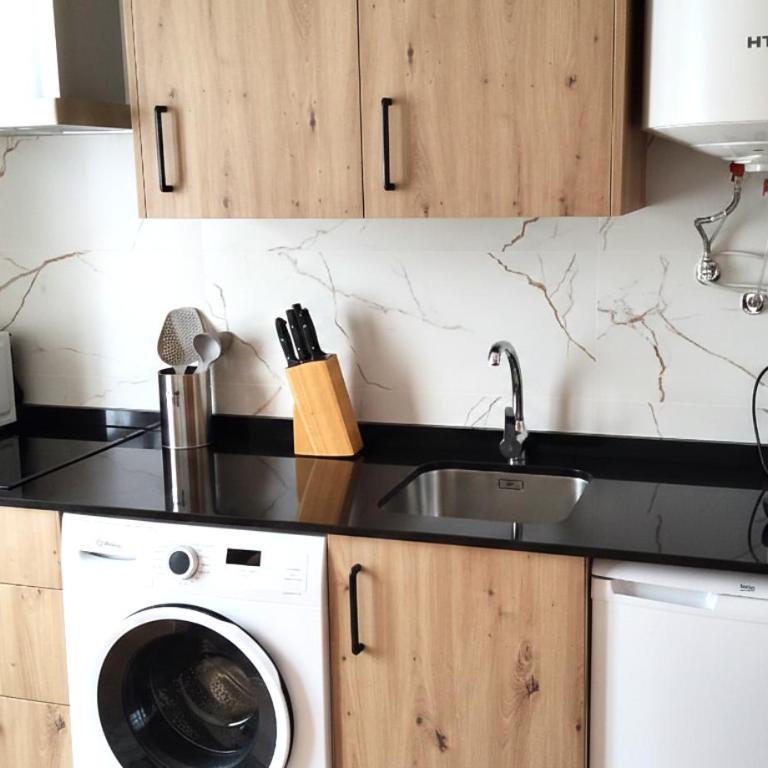 Central studio in San Pablo Salamanca by beBalmy - One-Bedroom Apartment - 8