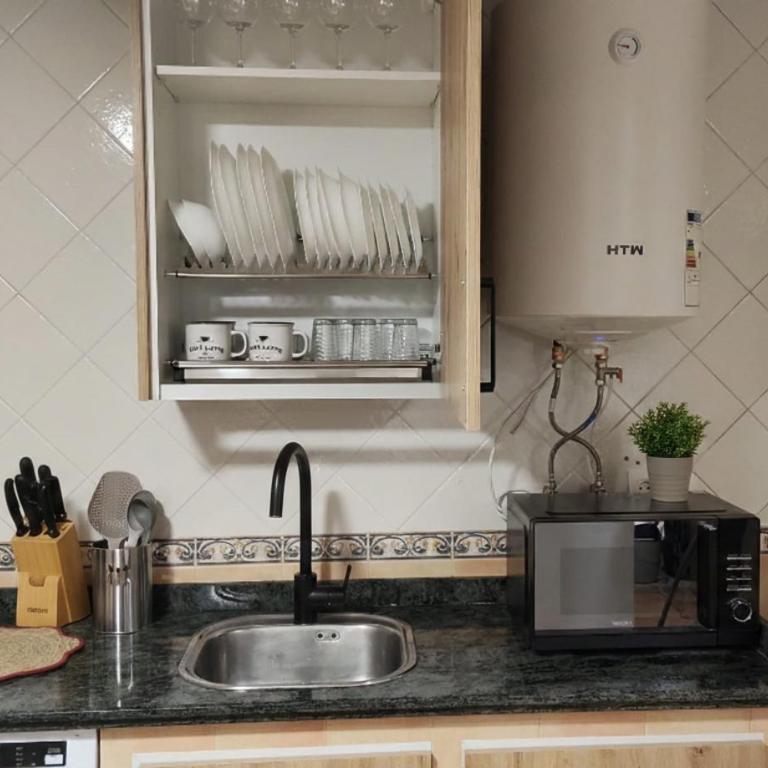 Comfortable studio in San Pablo by beBalmy - Apartamento de 1 dormitorio - 3