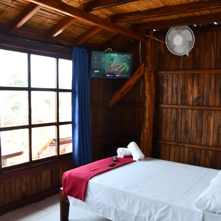 Cocoa Beachfront Inn - Suite with Balcony - 1