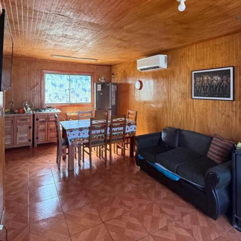 nose - Two-Bedroom House - 7
