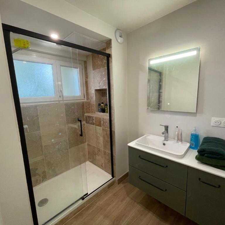 Grand appartement entouré de verdure - Appartamento - 8