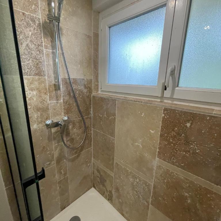 Grand appartement entouré de verdure - Appartamento - 14