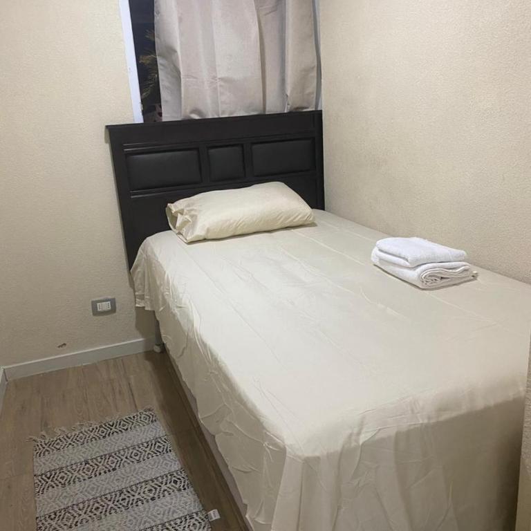 Quarto mobiliado em condomínio - Single Bed in Dormitory Room - 4