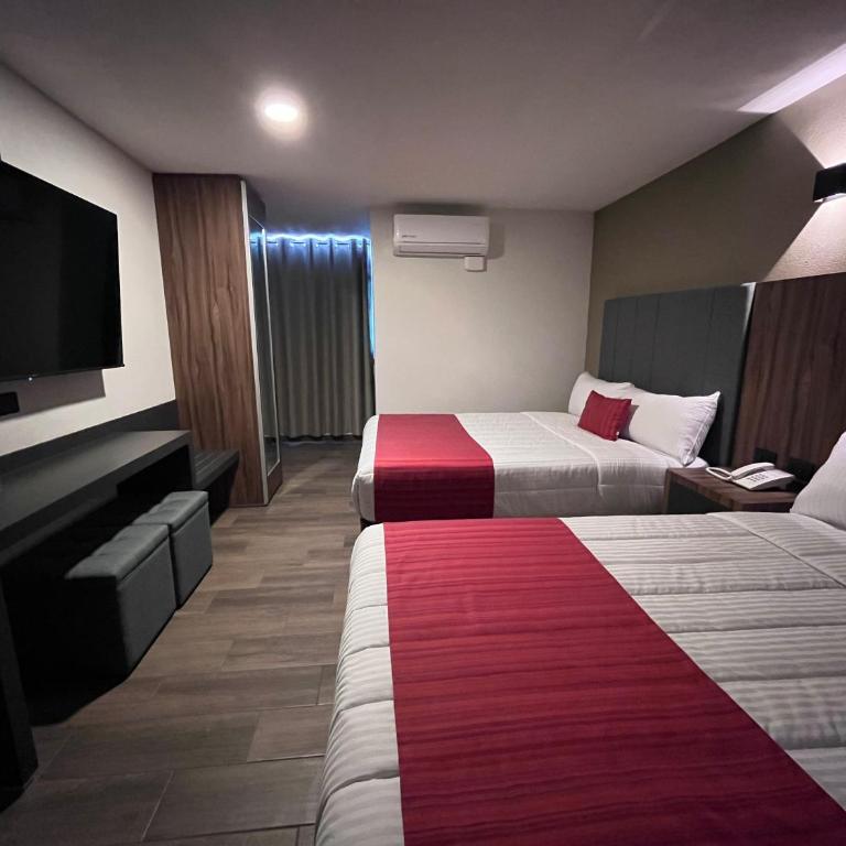 Hotel Granada - Habitación Deluxe con 2 camas grandes - 4