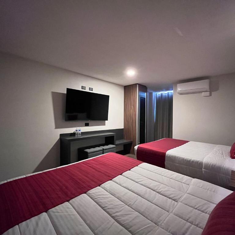 Hotel Granada - Habitación Deluxe con 2 camas grandes - 7