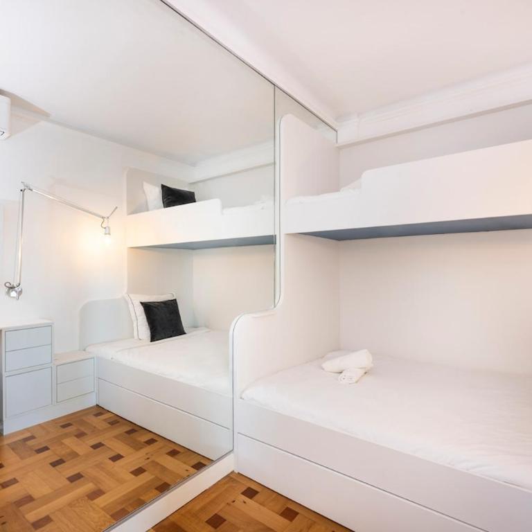 2-Bedroom Apartment with Sea View & AC, - Appartement 2 Chambres - 4