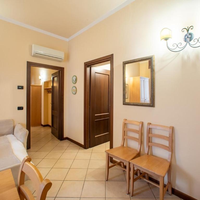 Villa Mainard, Tosca Historic - Three-Bedroom Apartment - 8