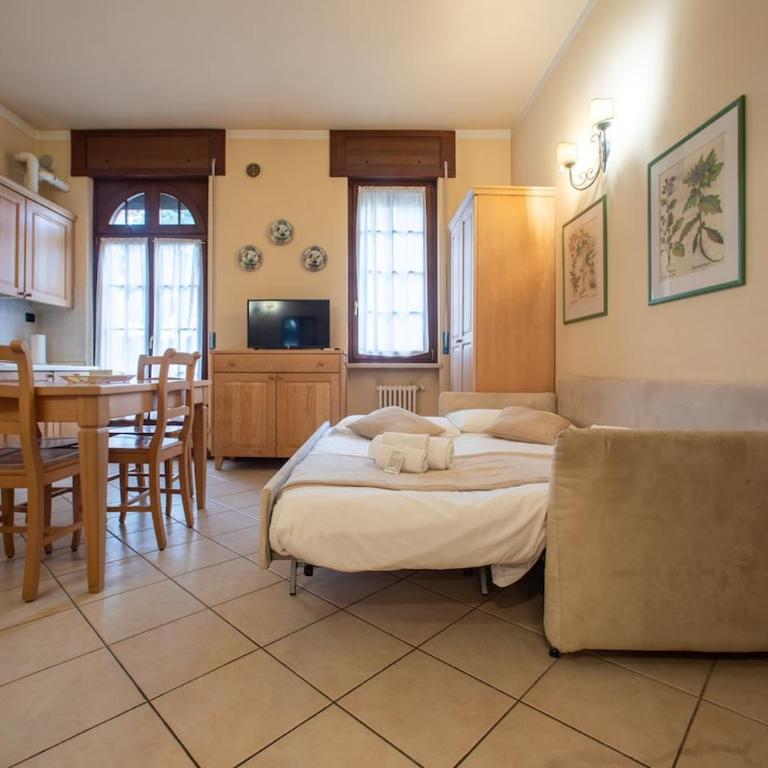 Villa Mainard, Tosca Historic - Three-Bedroom Apartment - 31