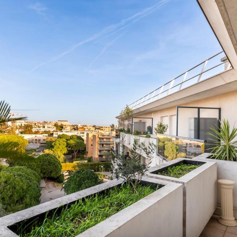 2BR Sea View Apartment with Pool & AC - Appartamento con 2 Camere da Letto - 23