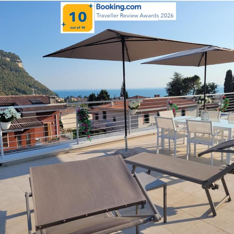 Garda view - Appartamento con solarium privato con vista lago - Appartamento con 2 Camere da Letto - 1