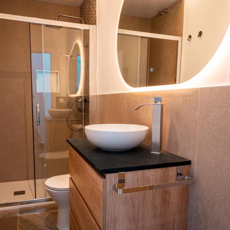 Casa de las Comedias Boutique Apartments Córdoba - Three-Bedroom Apartment Suite - 14