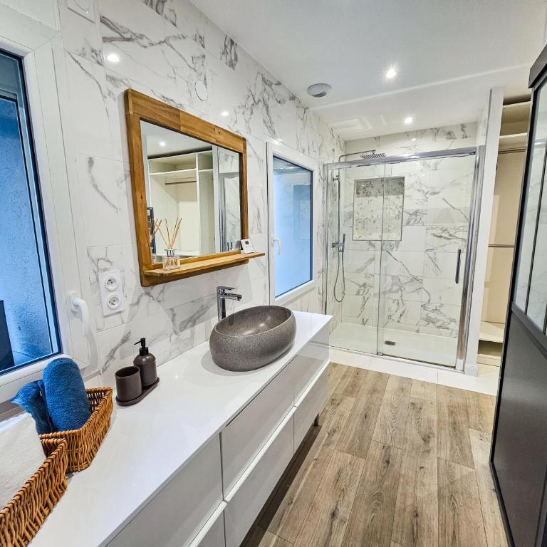 Villa 8 personnes 3 chambres- parking- WIFI - Villa con 3 Camere da Letto - 61