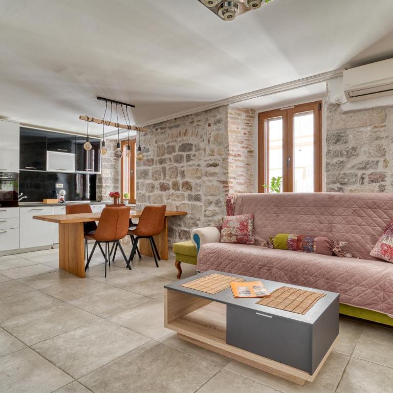 Lana & Ena Apartments - Two-Bedroom Apartment - 13