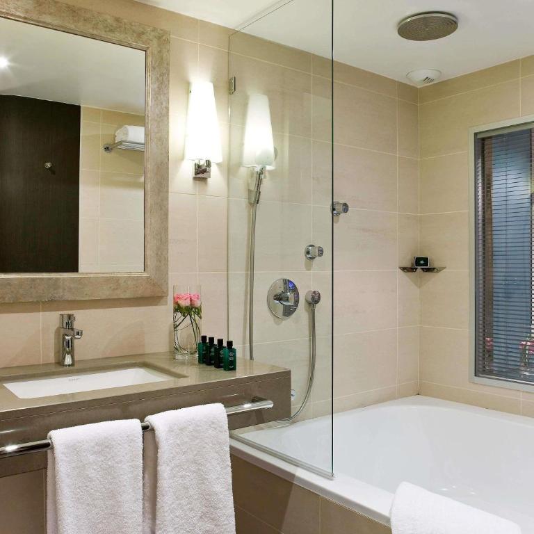 Sofitel Marseille Vieux-Port - Chambre de Luxe avec 1 Lit Double, Salle de Sport et Spa Sofitel – Vue sur Port - 7