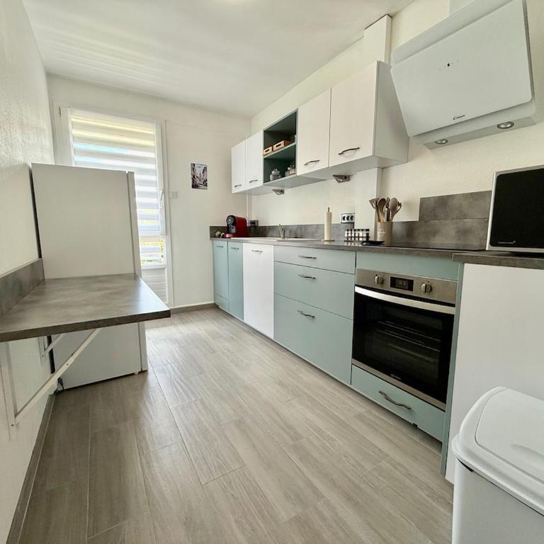 Appartement lumineux avec balcon - Appartement 1 Chambre - 10