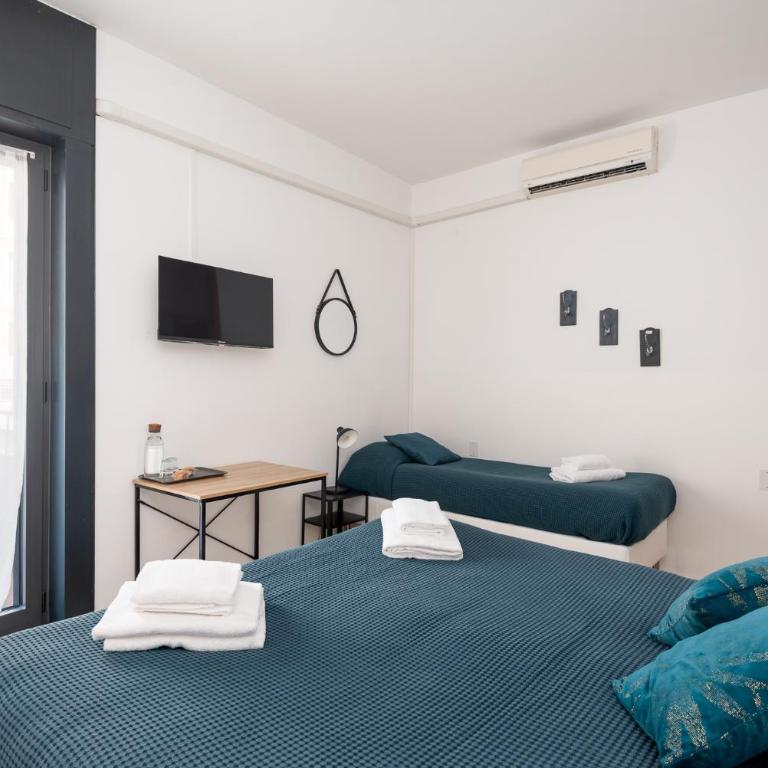 Guesthouse Tree Rooms Industrial - Camera Tripla con Bagno Privato - 4