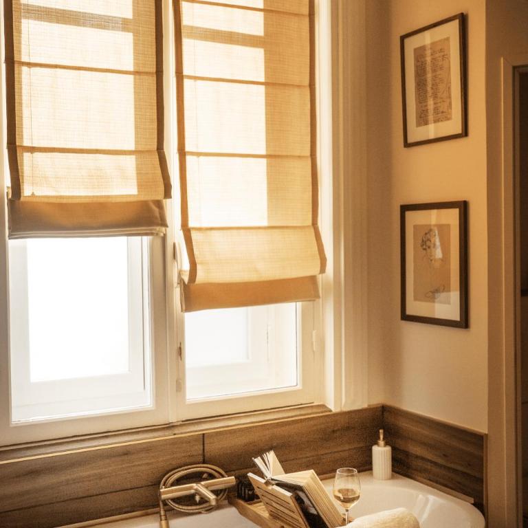 Chambre Haussmannienne - Chambre Double avec Salle de Bains Privative - 3