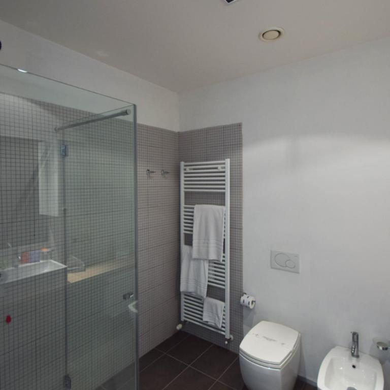 Hotel Mantova Residence - Camera Matrimoniale Standard - 8
