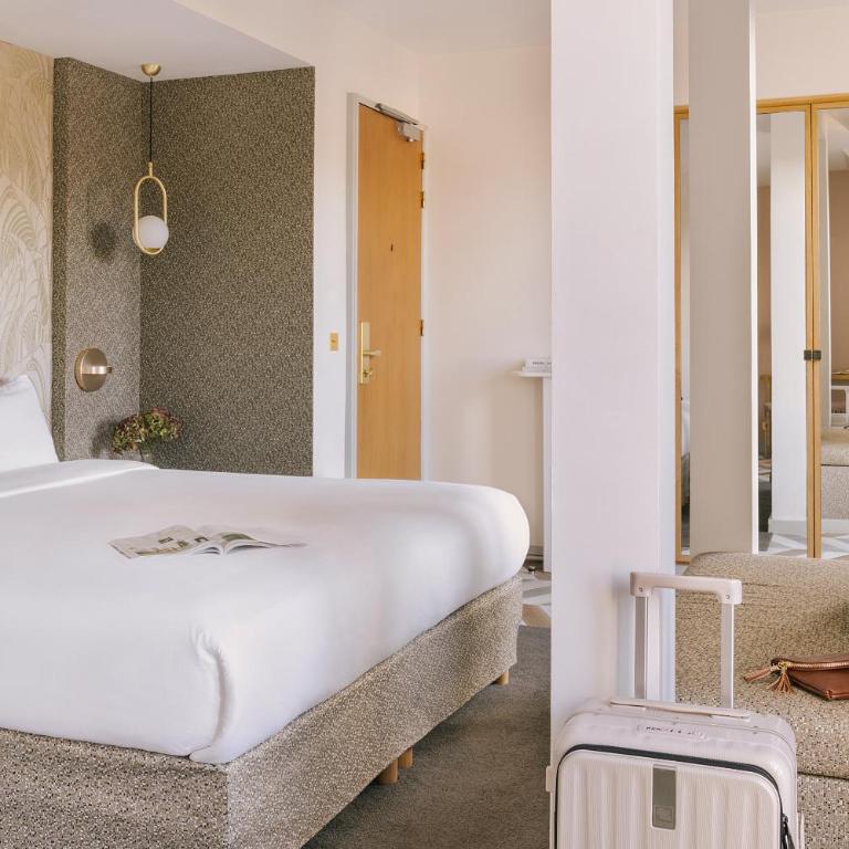 Hôtel Atala Champs Elysees - The Iconic Suite - Eiffel Tower View - 3