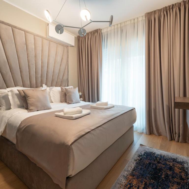 New Belgrade Premium Hotel - Two-Bedroom Deluxe Apartment with Balcony - 9