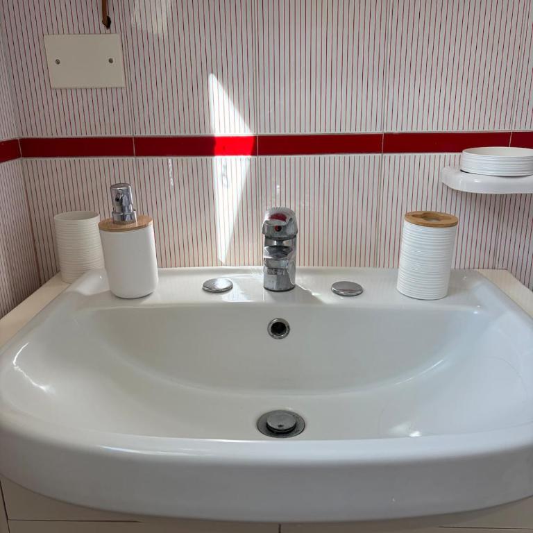 Vacation Home - Porto Cesareo by Salento Stay - Three-Bedroom Apartment - 12