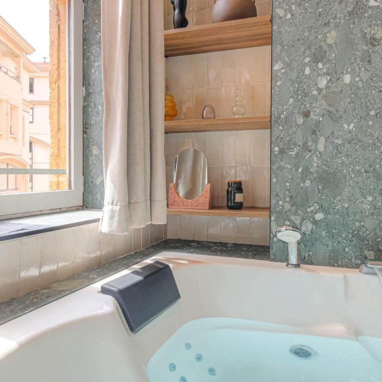 LaBolla, charmant cocon avec spa, cœur de Lyon - Apartment mit 1 Schlafzimmer - 16