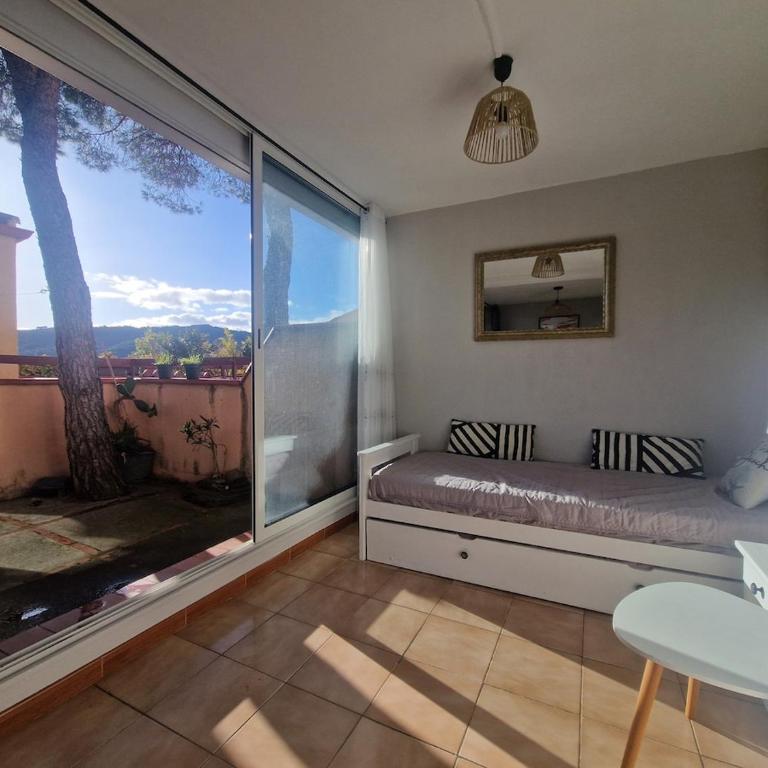 Les 3 Pins - One-Bedroom Apartment - 3