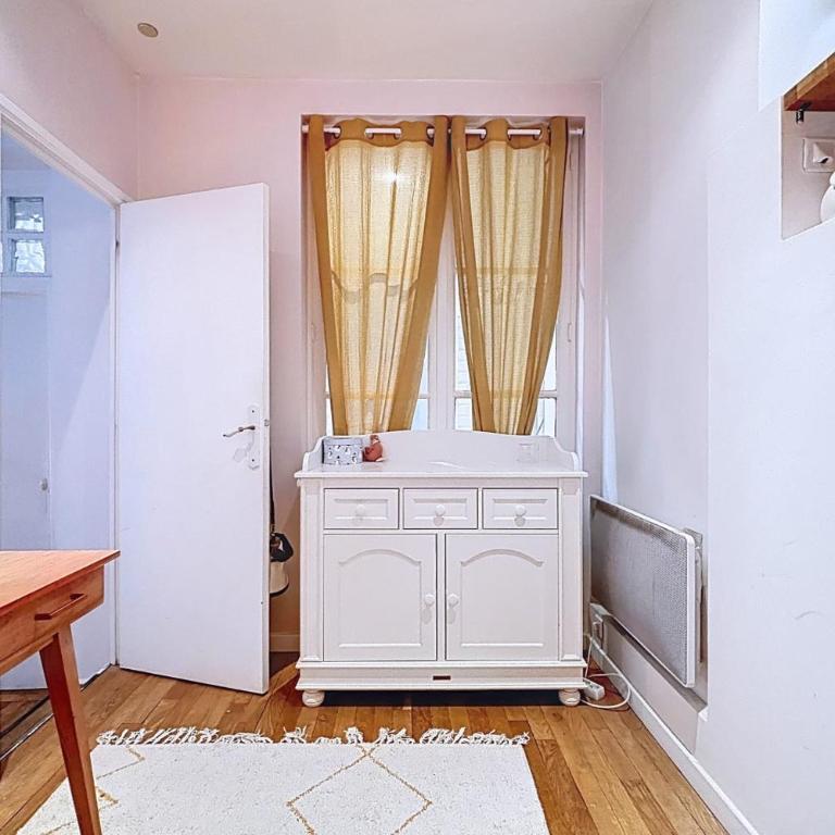 Spacious Apt Oberkampf near Bastille - Apartamento - 12