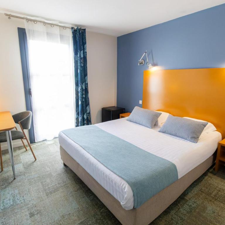Hôtel les jardins du canal - piscine chauffée à 28 degrés - parking gratuit - garage - bornes électriques - accueil vélos et motos - kids friendly-solaire ecoresponsable - Chambre Double Supérieure Côté Canal - 5