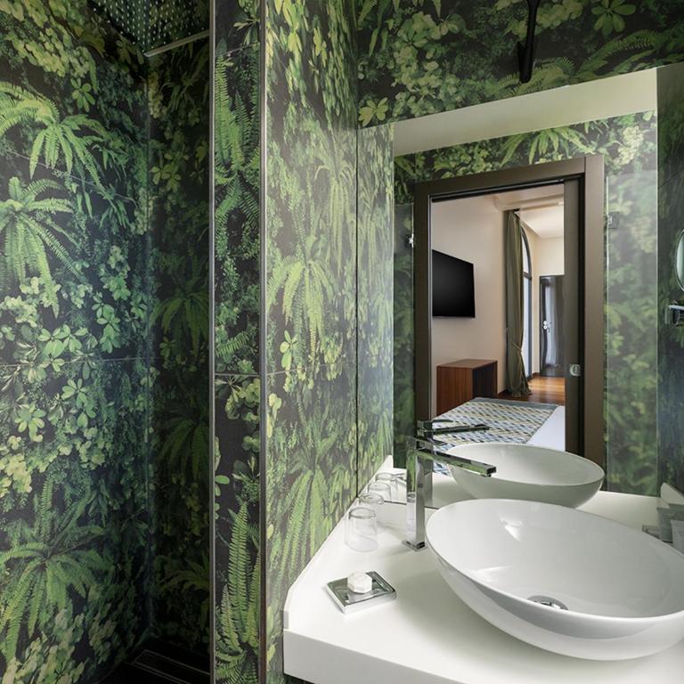 Villa Lario Resort Mandello - Junior Suite with Lake View - Separate building - 11