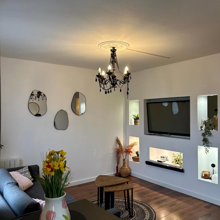 Joli appartement avec parking privé en plein centre ville - Appartement 2 Chambres - 22