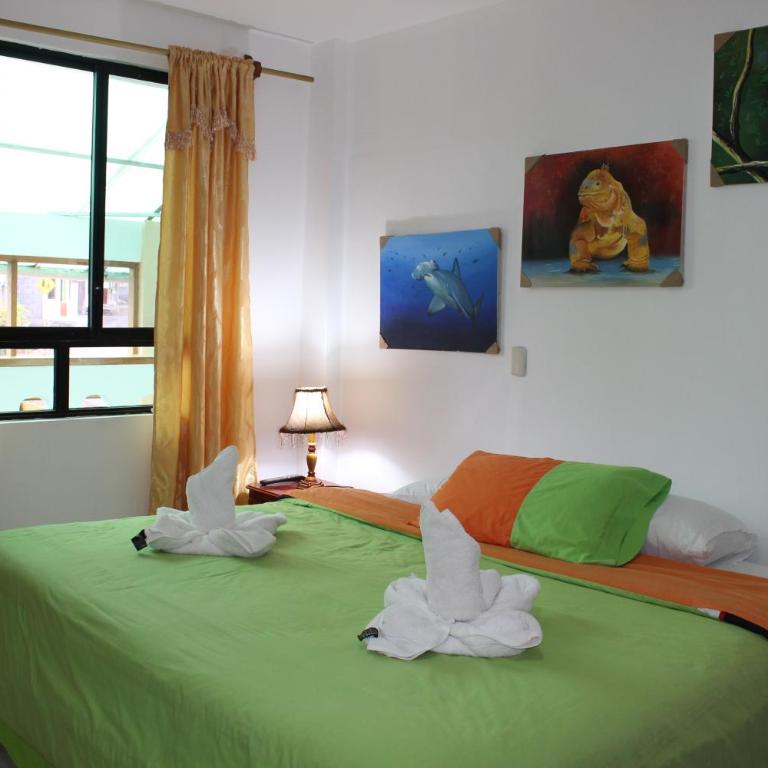 The Island Home - King Room - 8