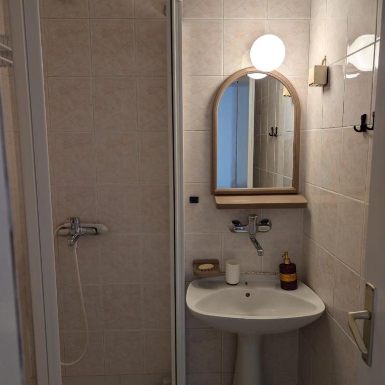 KRAGUJ apartments 1 - One-Bedroom Apartment - 9