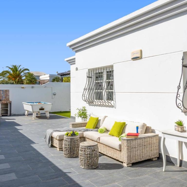 Villa Leona Carmen by Villa Plus - Villa - 10