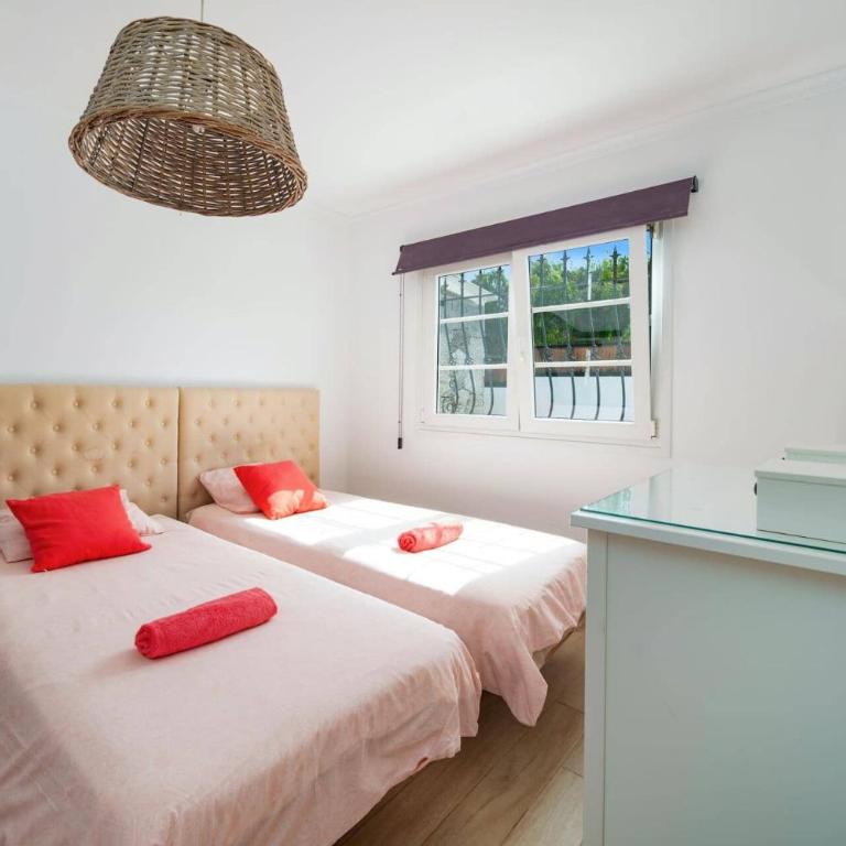 Villa Leona Carmen by Villa Plus - Villa - 15