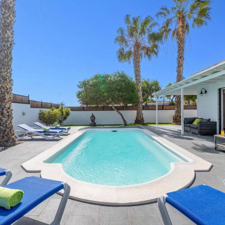 Villa Leona Carmen by Villa Plus - Villa - 2
