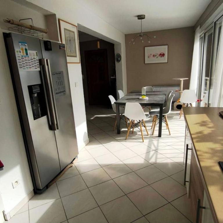 à moins de 100 m de la plage à pied - Villa - 11
