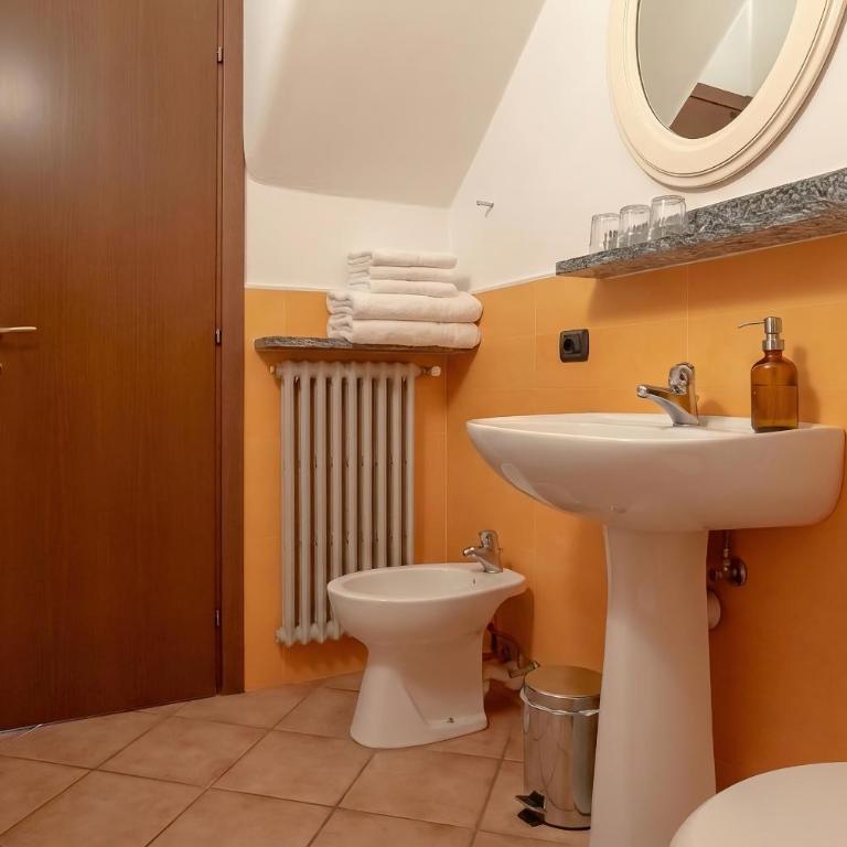 Casa Riale 5 - Two-Bedroom Apartment with Balcony - 16
