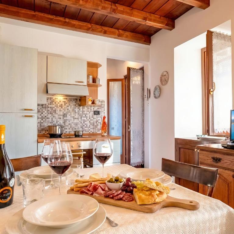 Casa Riale 5 - Two-Bedroom Apartment with Balcony - 9