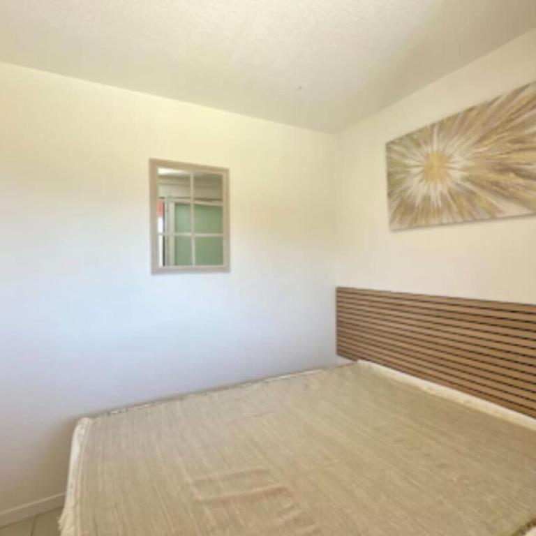 Logement lumineux avec terrasse et vue mer - Appartement - 8