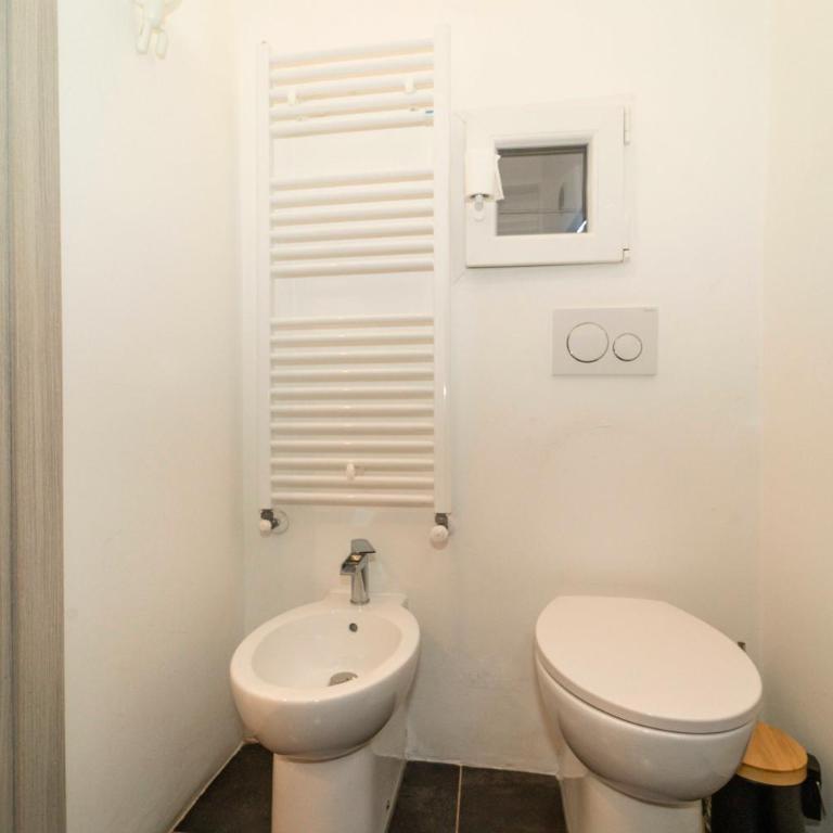 Monolocale San Maurizio 63 - One-Bedroom Apartment - 18