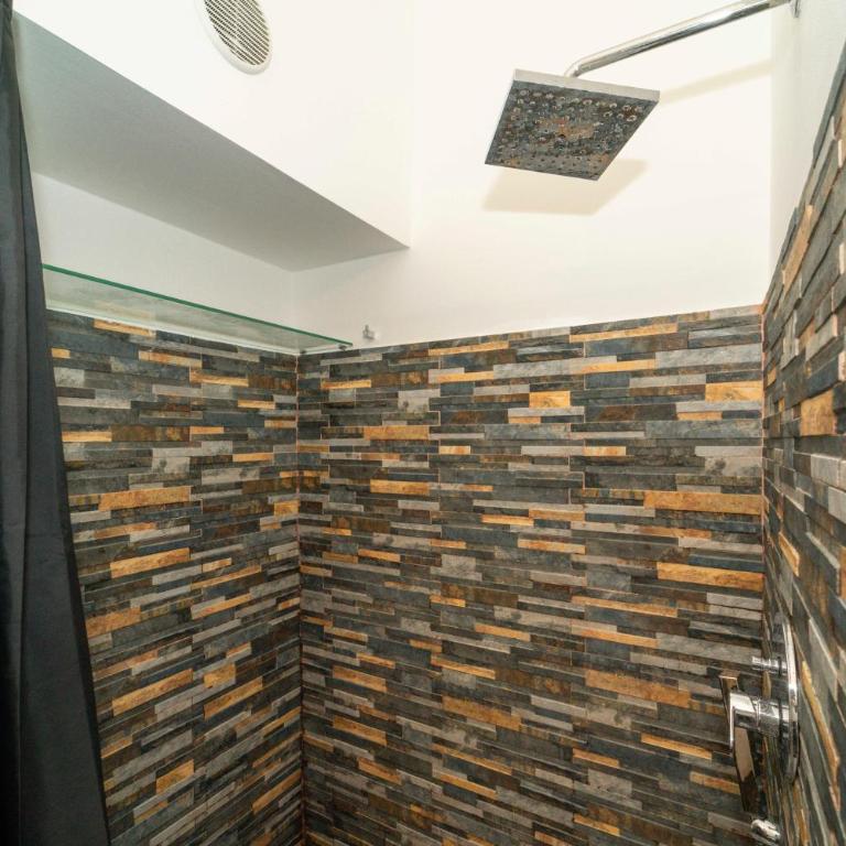 Monolocale San Maurizio 63 - One-Bedroom Apartment - 36