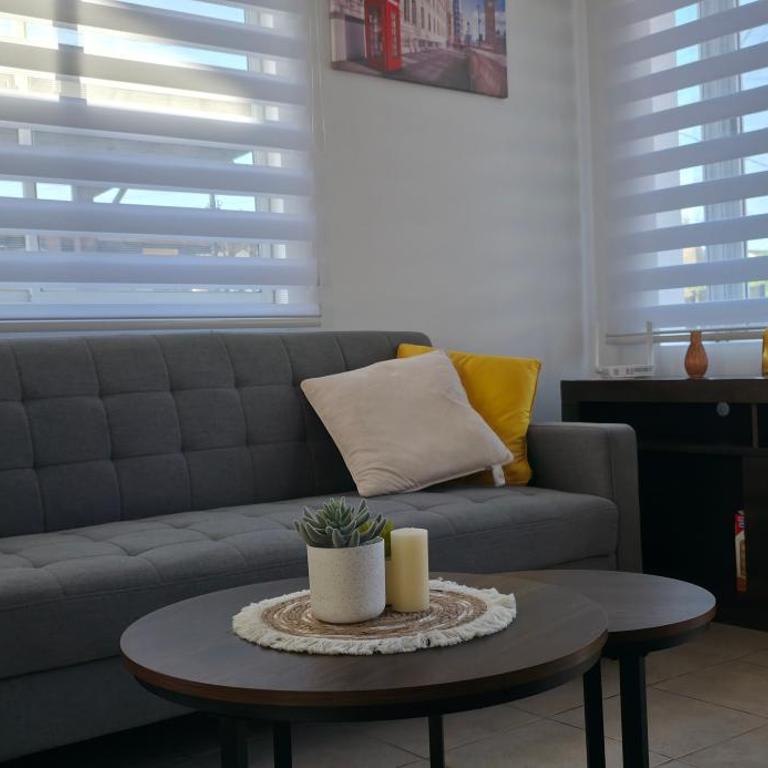 Alojamiento completo moderno - Two-Bedroom House - 1