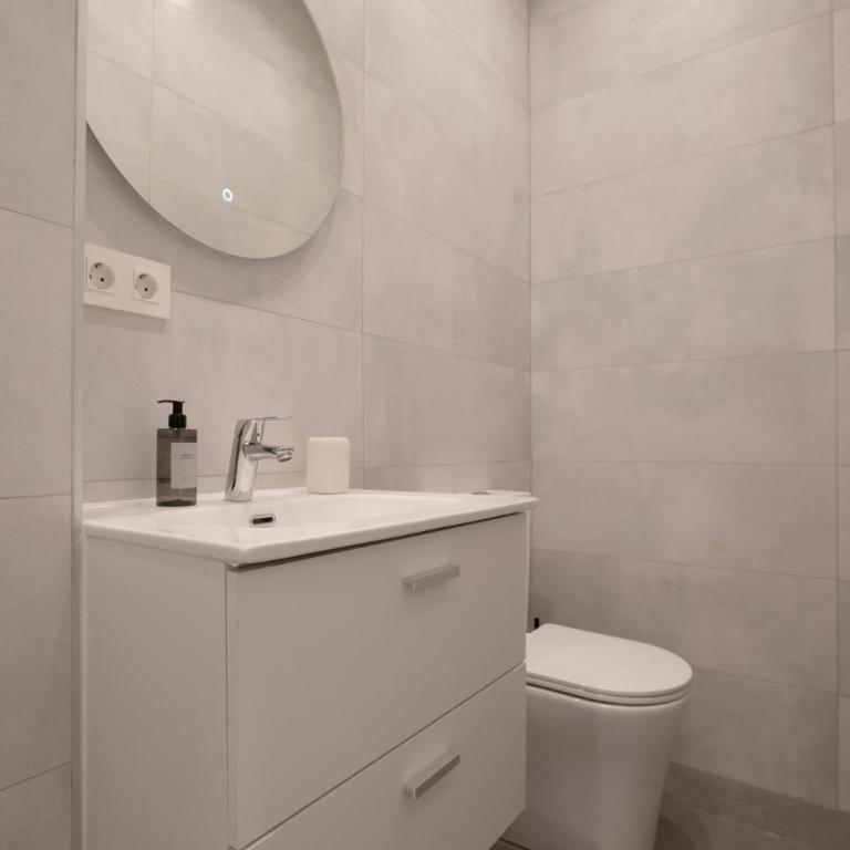 Urbil Ayuntamiento - Apartamento de 1 dormitorio - 8