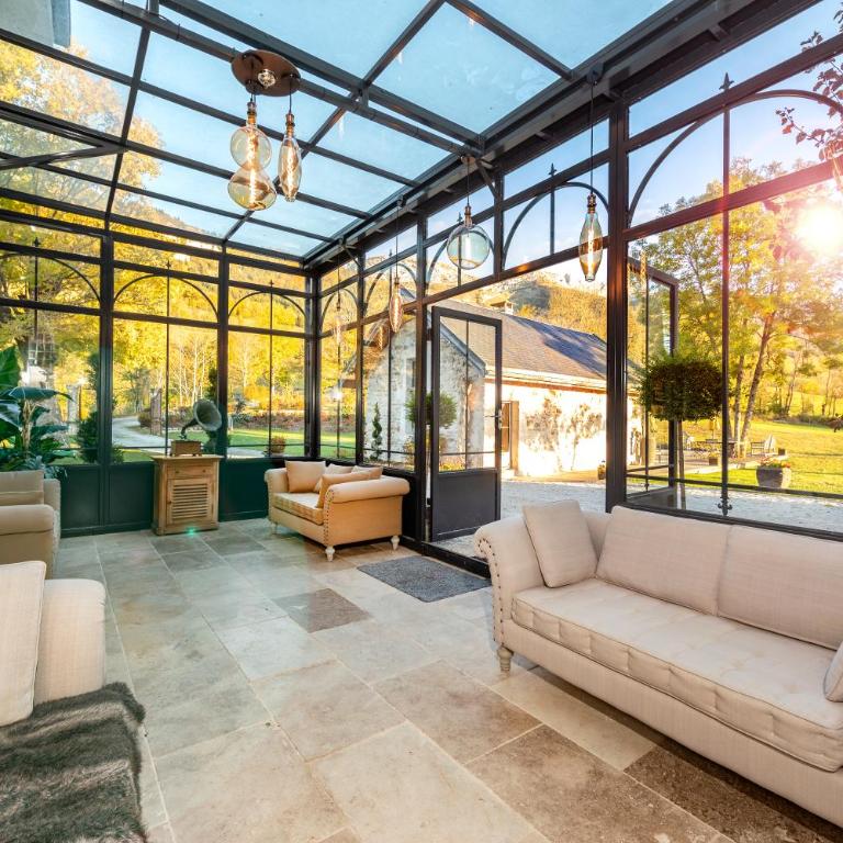 Chambre au château des Girards - Chambre Double avec Salle de Bains Privative - 2