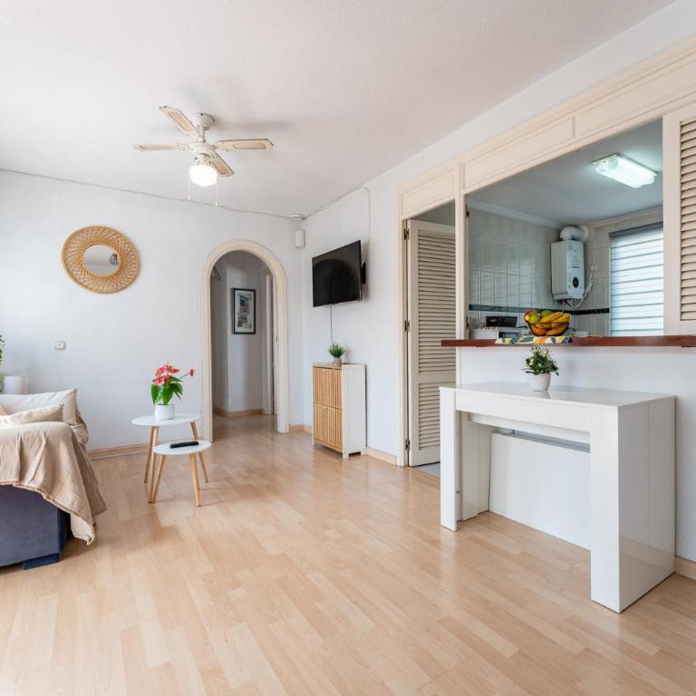 MalagaSuite Beautiful Coast Apartments - Apartamento de 2 dormitorios con terraza - 8