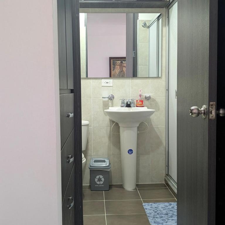Ibagué JUNTO AL PARQUE DEPORTIVO - Apartamento de 3 dormitorios - 28
